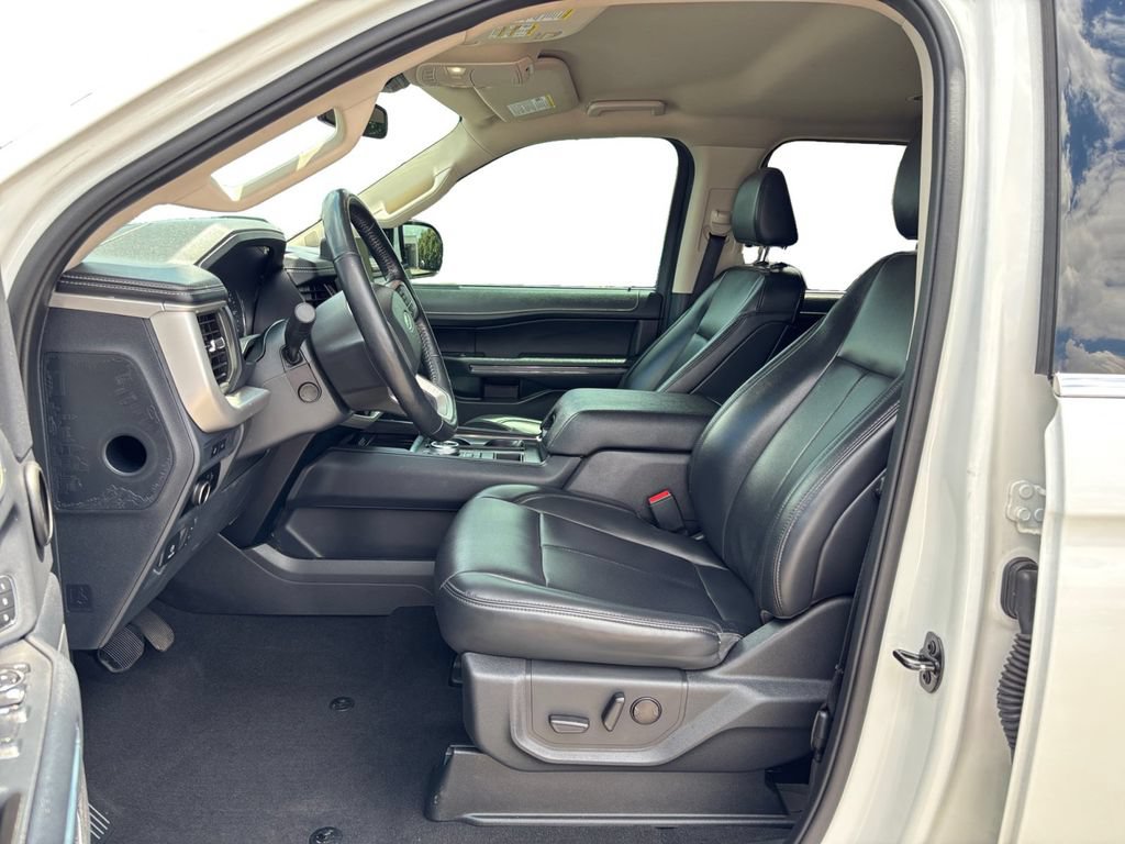 Certified 2024 Ford Expedition Max XLT RWD image 14