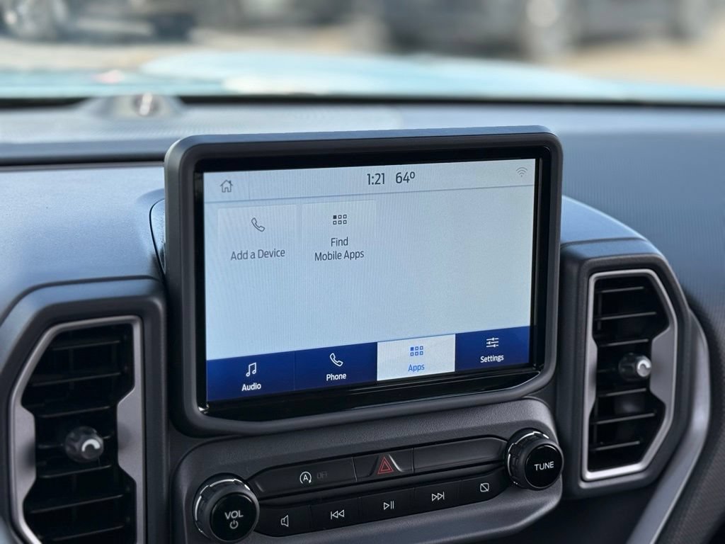 Certified 2022 Ford Bronco Sport Outer Banks w/ Tech Package AWD/4WD image 4