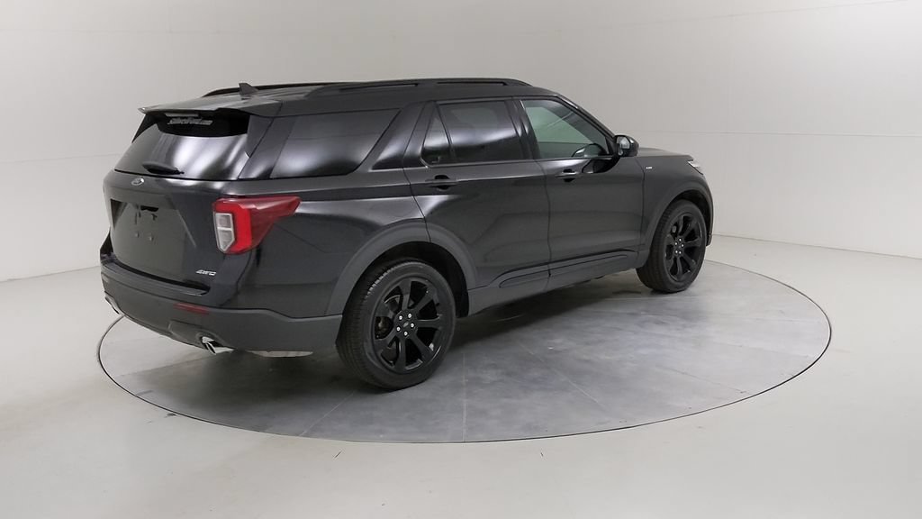 Certified 2023 Ford Explorer ST-Line AWD/4WD image 14