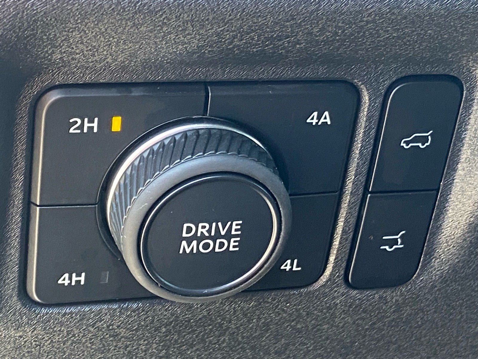Certified 2025 Ford Expedition Active AWD/4WD image 14