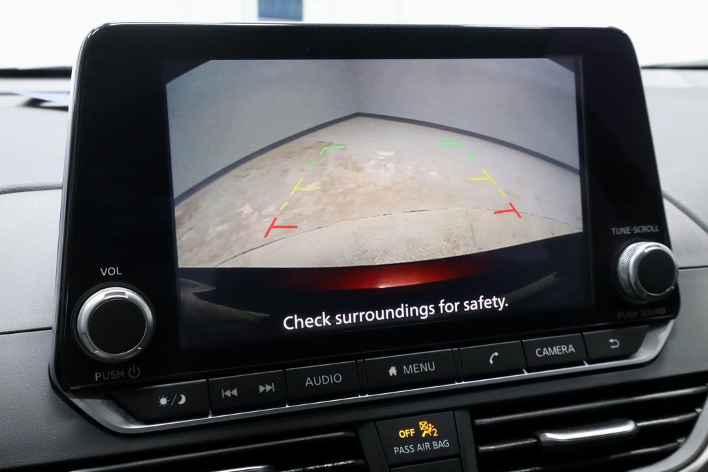 Used 2024 Nissan Altima 2.5 SV image 9