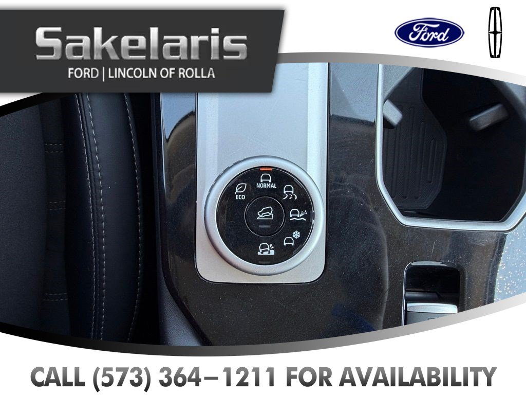 Used 2025 Mitsubishi Outlander AWD image 27