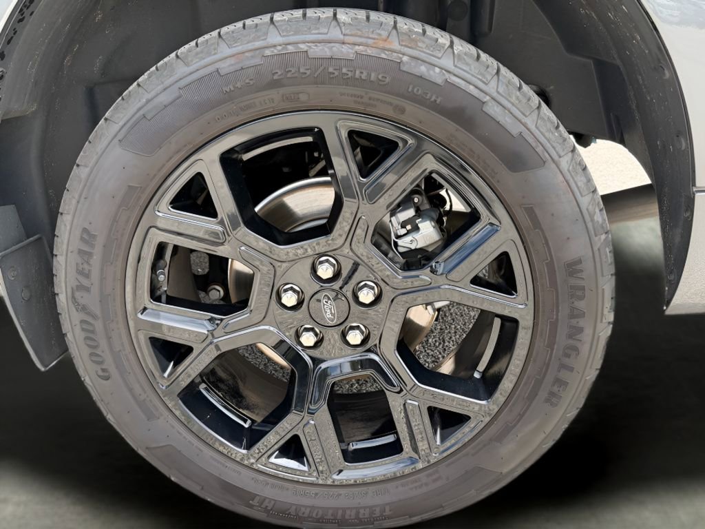 Certified 2025 Ford Maverick Lobo AWD/4WD image 36