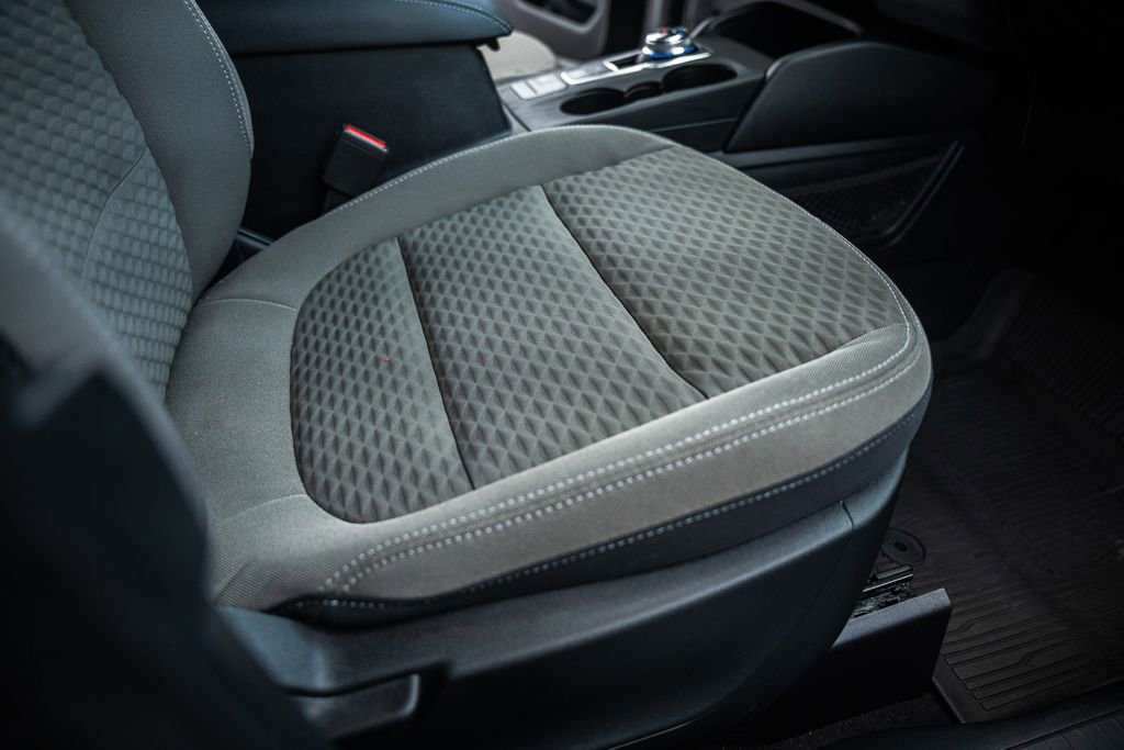 Certified 2020 Ford Escape SE Sport FWD image 35