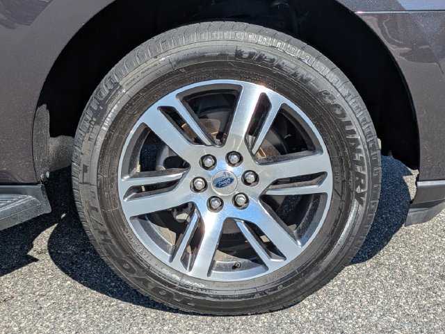 Certified 2024 Ford Expedition Max Limited AWD/4WD image 9