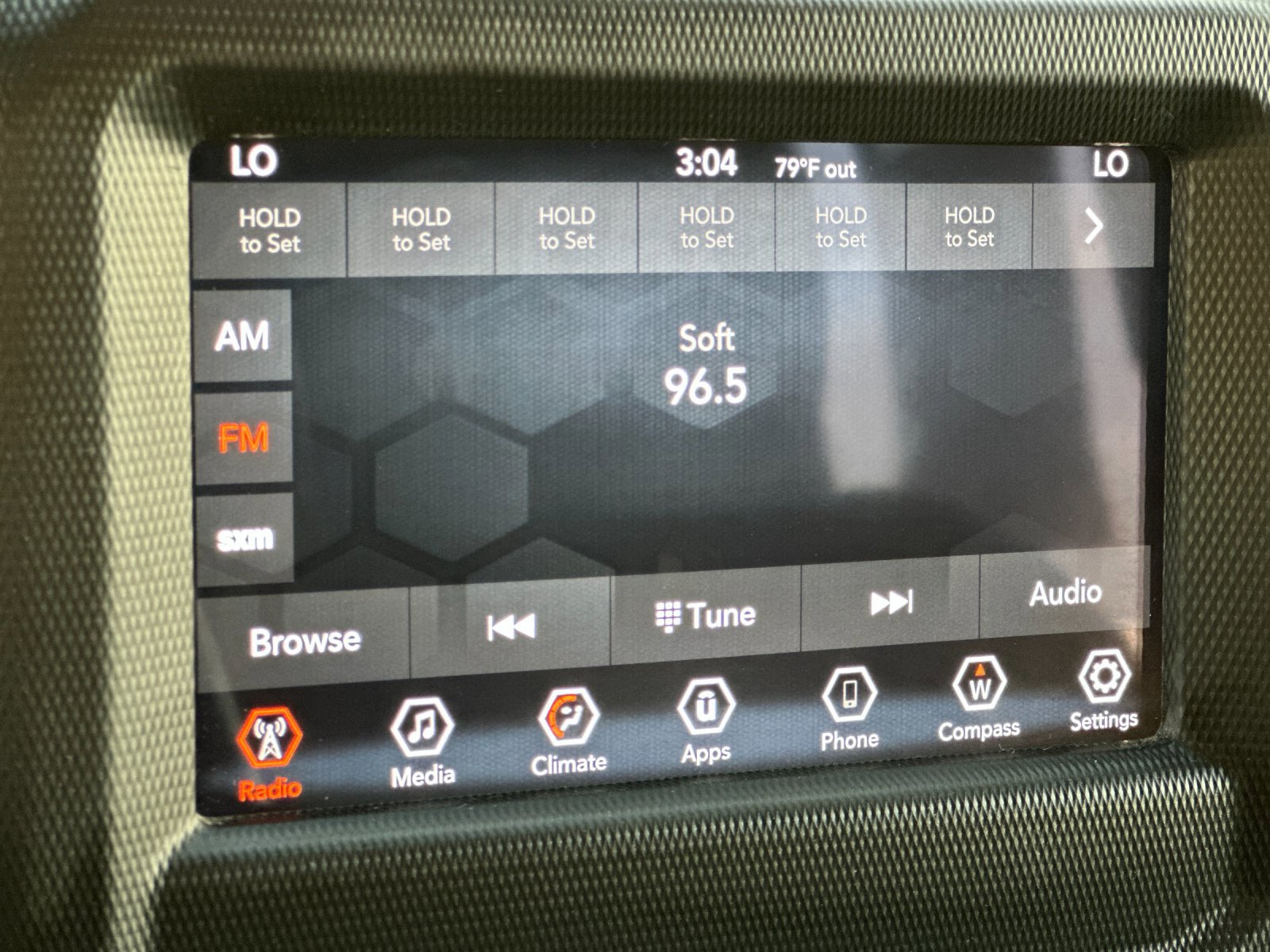 Used 2018 Jeep Wrangler Unlimited Sahara w/ Safety Group image 18