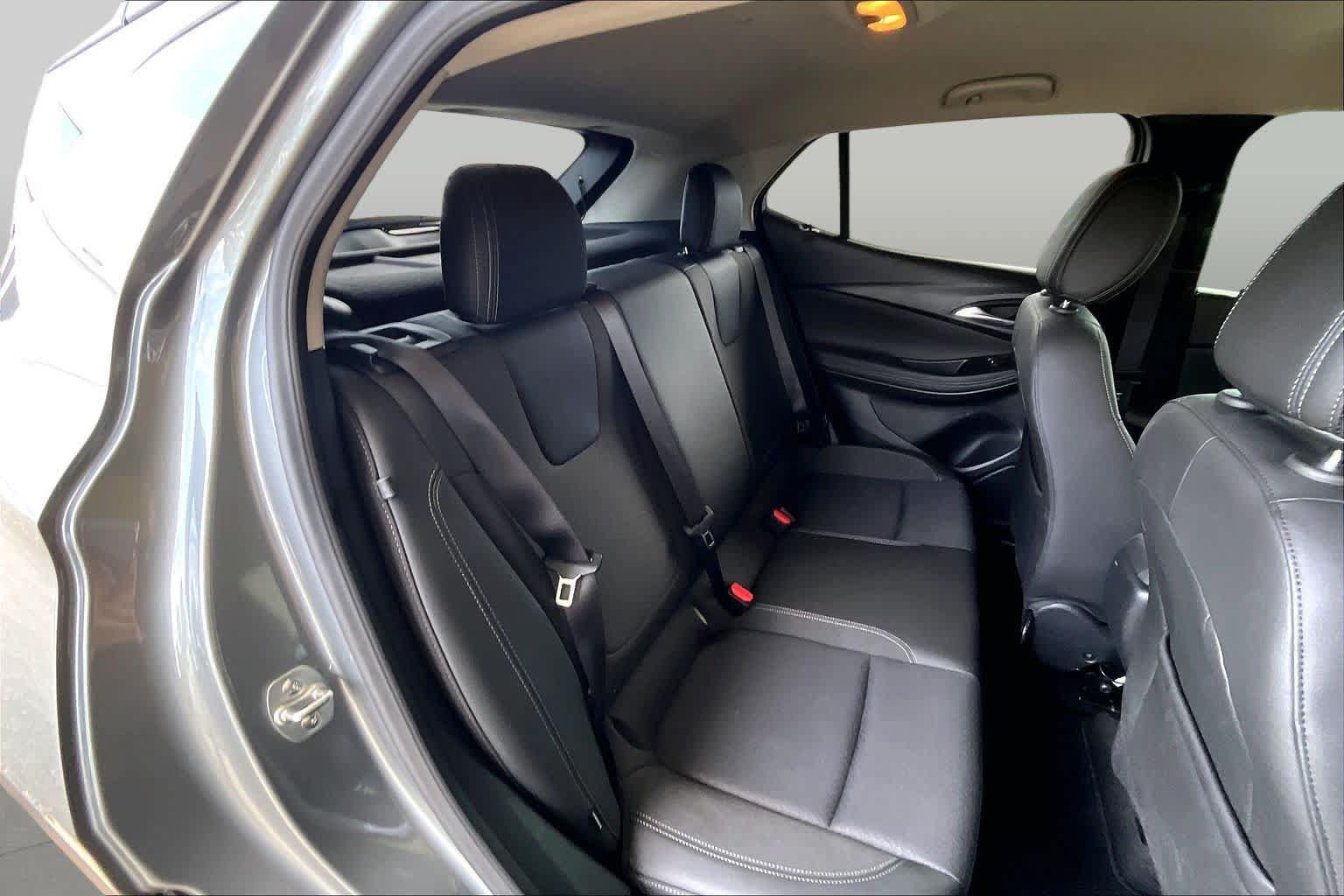 Used 2024 Buick Encore GX Preferred FWD image 19