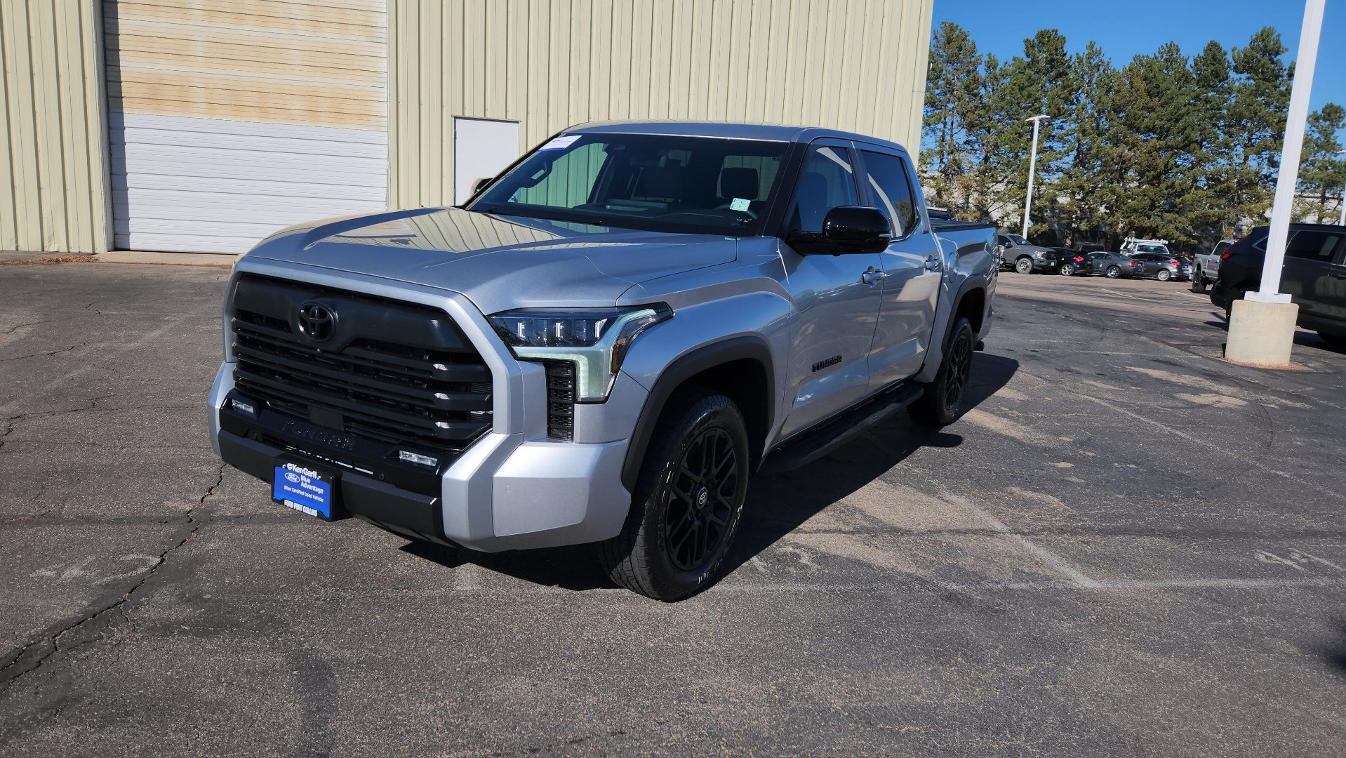 Used 2026 Toyota Tundra Limited AWD/4WD image 3