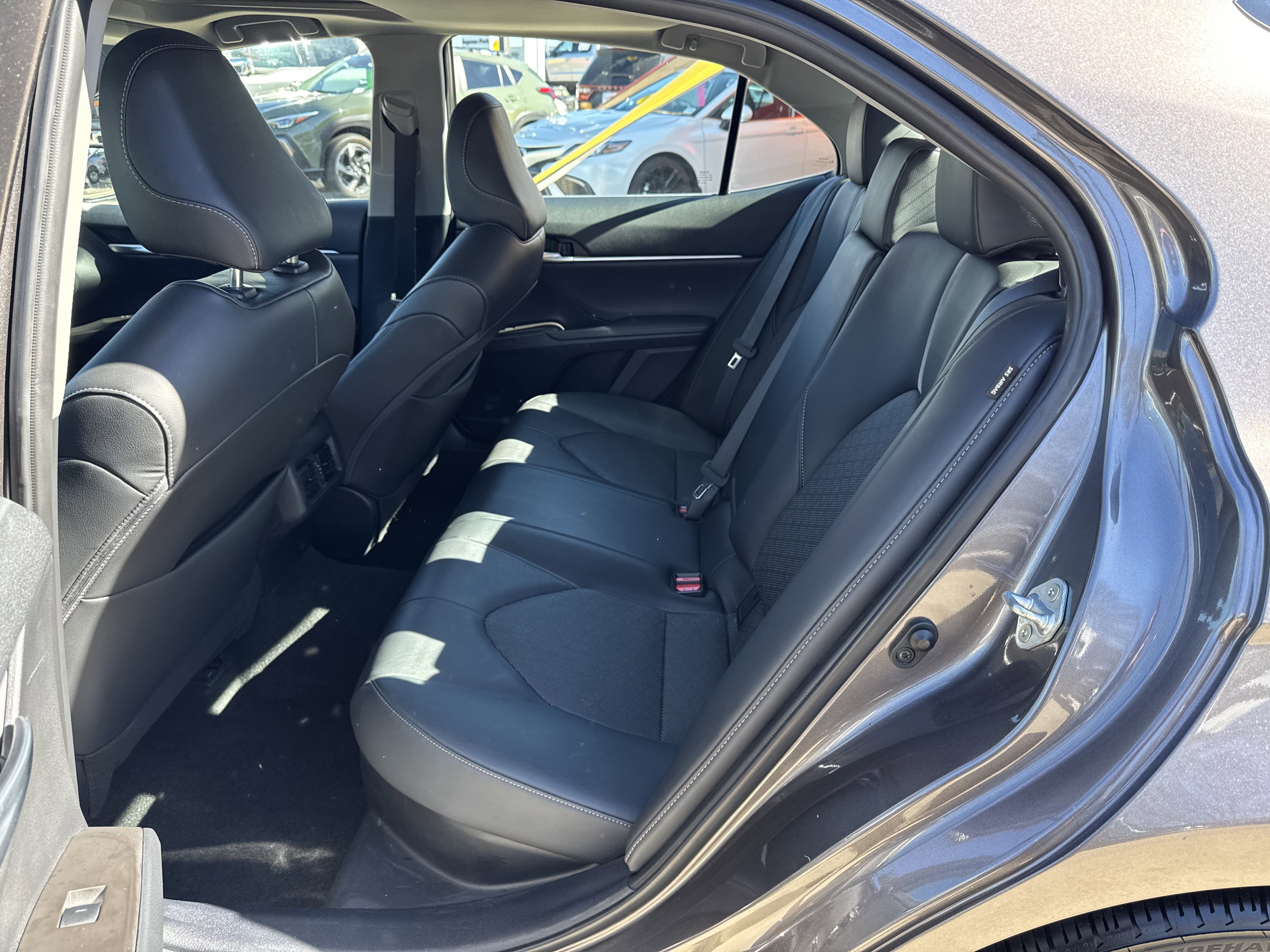 Used 2023 Toyota Camry XSE image 9