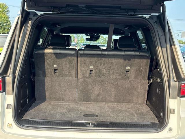 Used 2025 Jeep Wagoneer Series II w/ 8-Passenger Seating Package AWD/4WD image 15