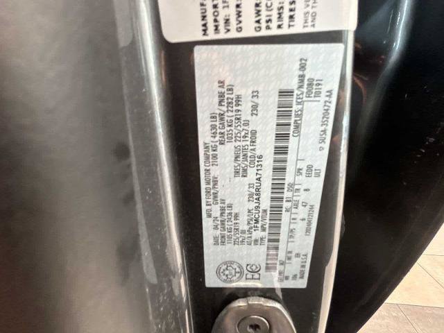 Certified 2024 Ford Escape Platinum AWD/4WD image 30
