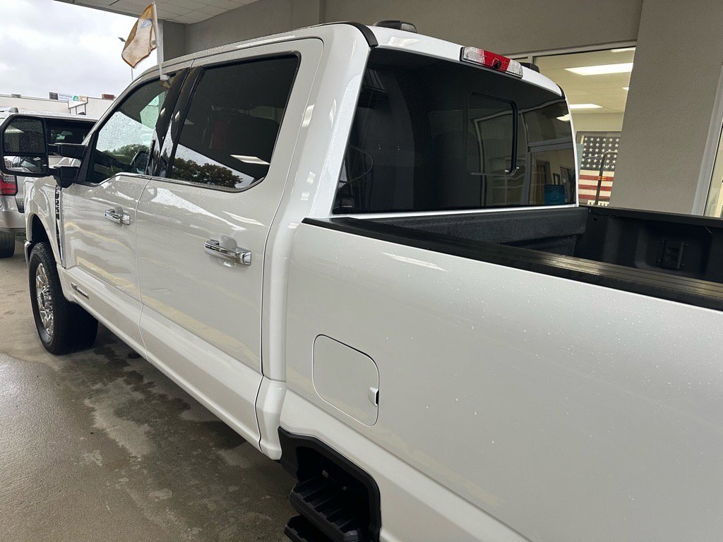 Certified 2024 Ford F250 Lariat w/ Chrome Package image 3