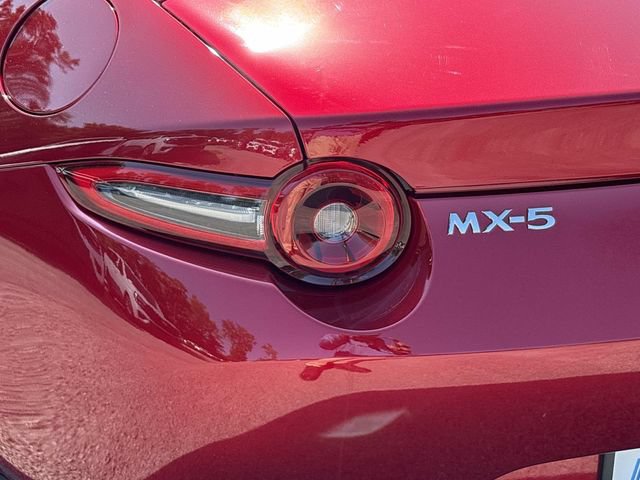 Used 2025 MAZDA MX-5 Miata RF Grand Touring w/ Weather Package RWD image 11