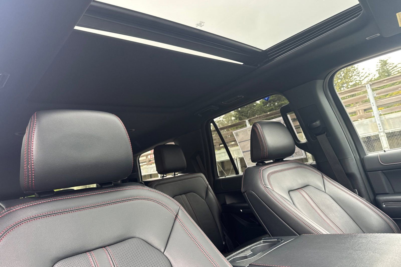 Certified 2024 Ford Expedition Limited image 18