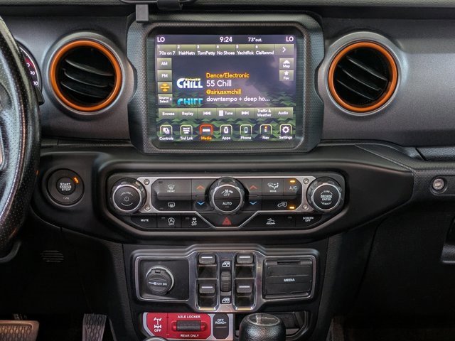 Used 2022 Jeep Gladiator Mojave image 17