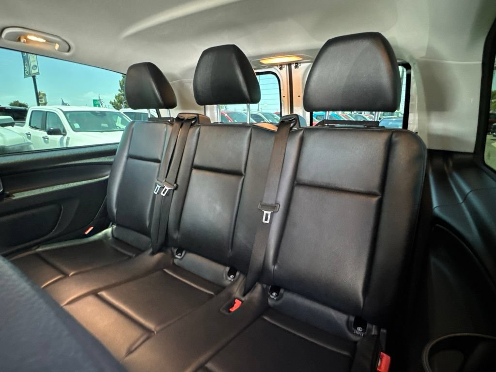 Used 2023 Mercedes-Benz Metris Passenger image 36