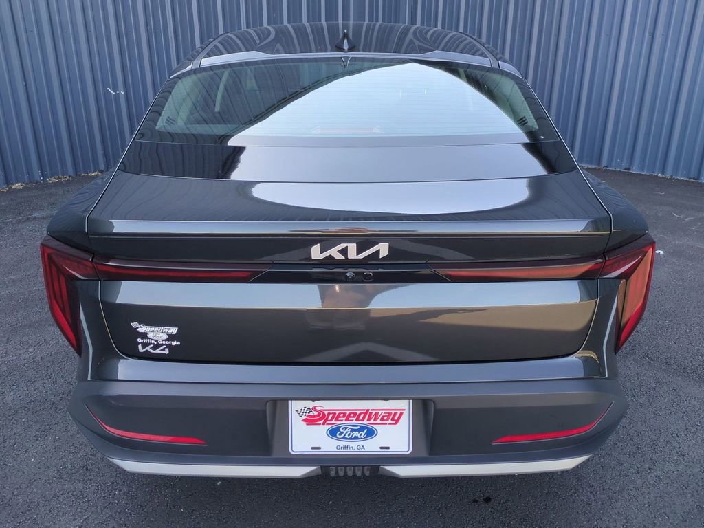 Used 2025 Kia K4 FWD image 8