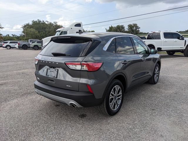 Certified 2022 Ford Escape SEL w/ Technology Package AWD/4WD image 4