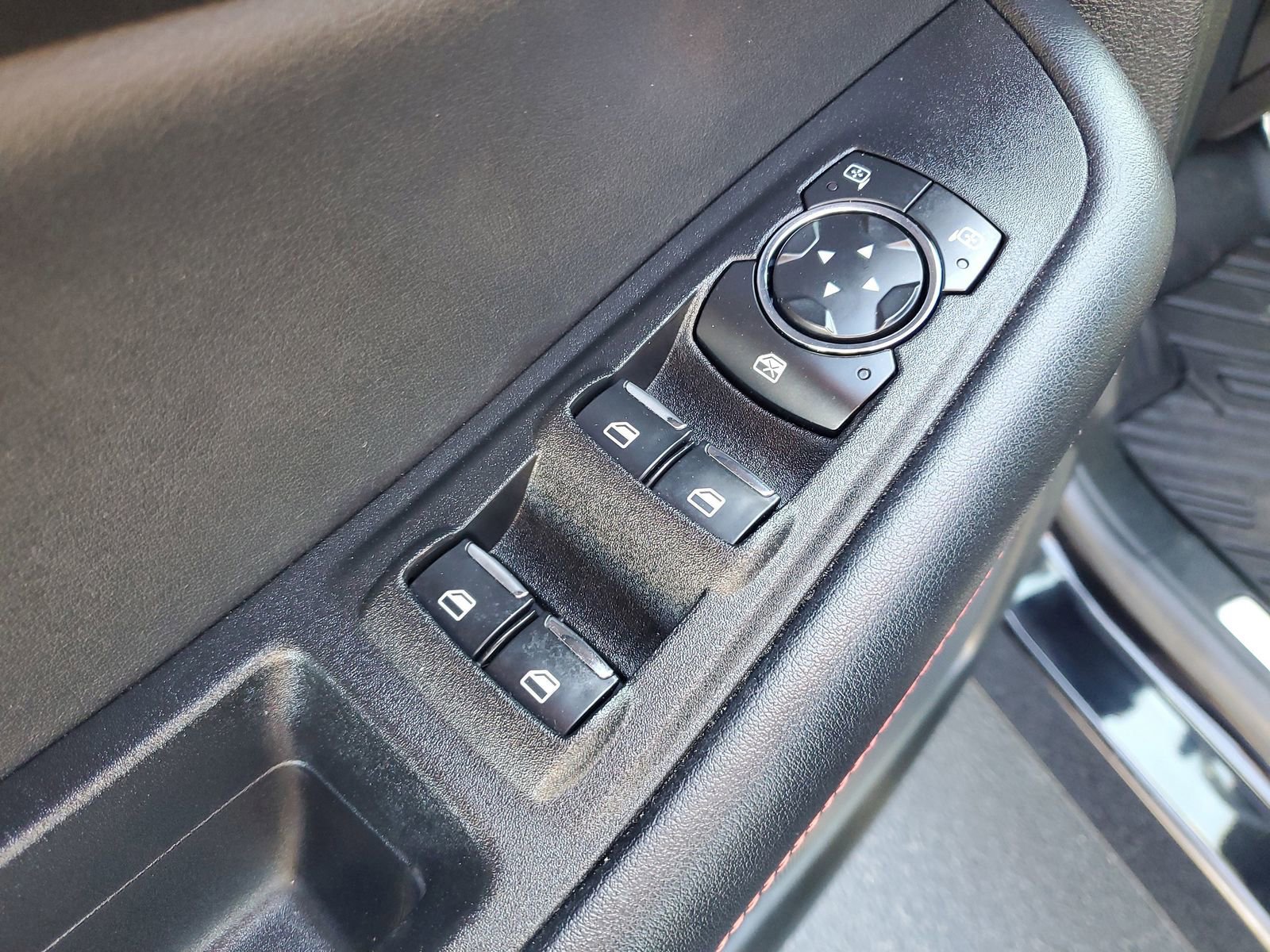 Certified 2024 Ford Edge ST-Line image 15