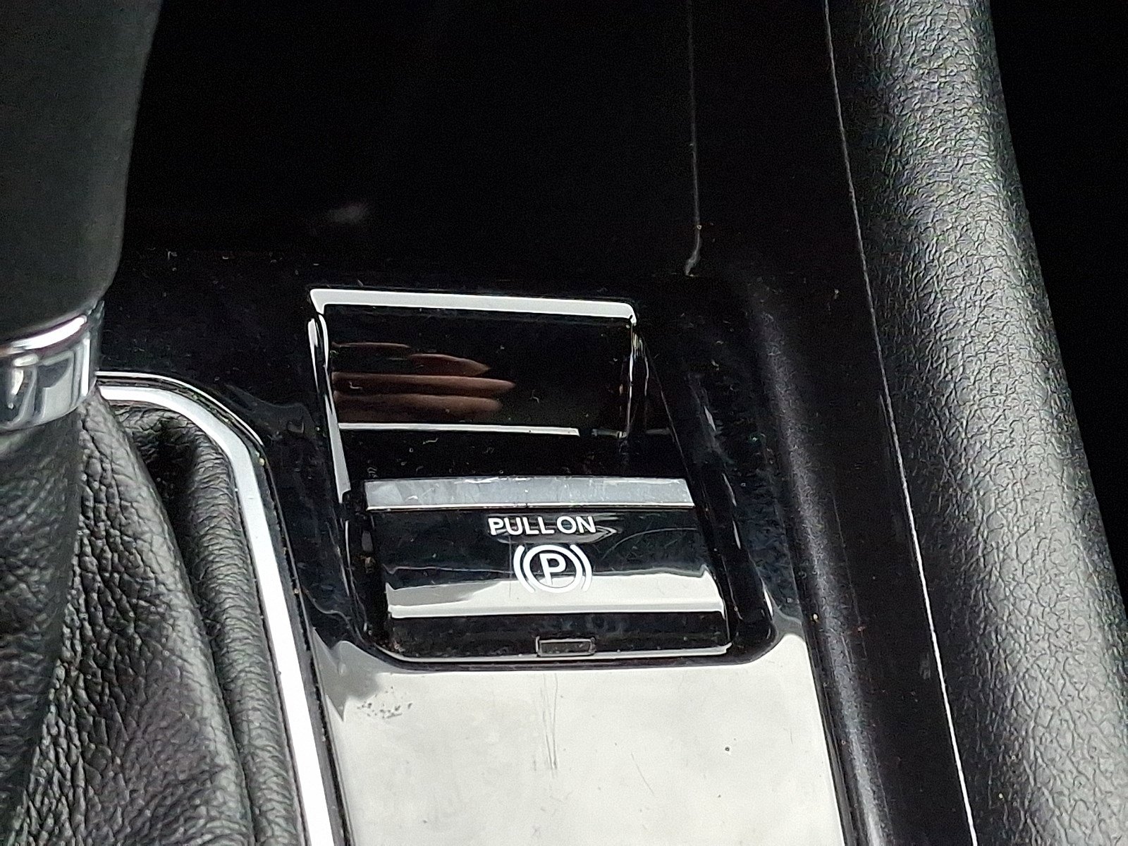 Used 2024 Jeep Compass Latitude image 23