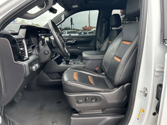 Used 2024 GMC Sierra 1500 AT4 w/ Technology Package AWD/4WD image 15
