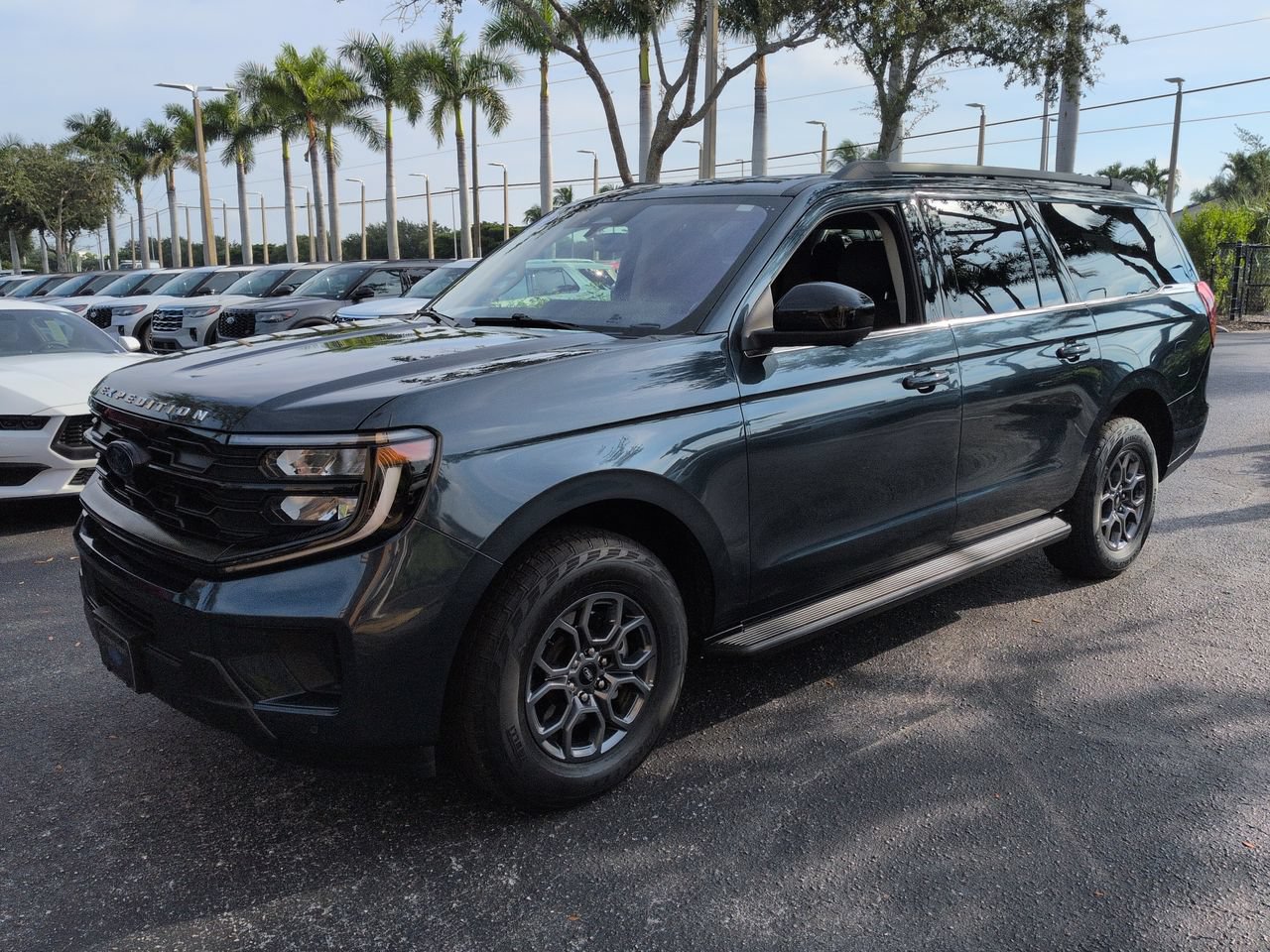 Certified 2025 Ford Expedition Max Active AWD/4WD image 8