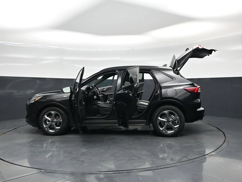 Certified 2023 Ford Escape ST-Line w/ Tech Pack #1 FWD image 29