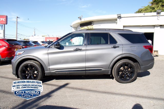 Certified 2023 Ford Explorer ST-Line AWD/4WD image 7