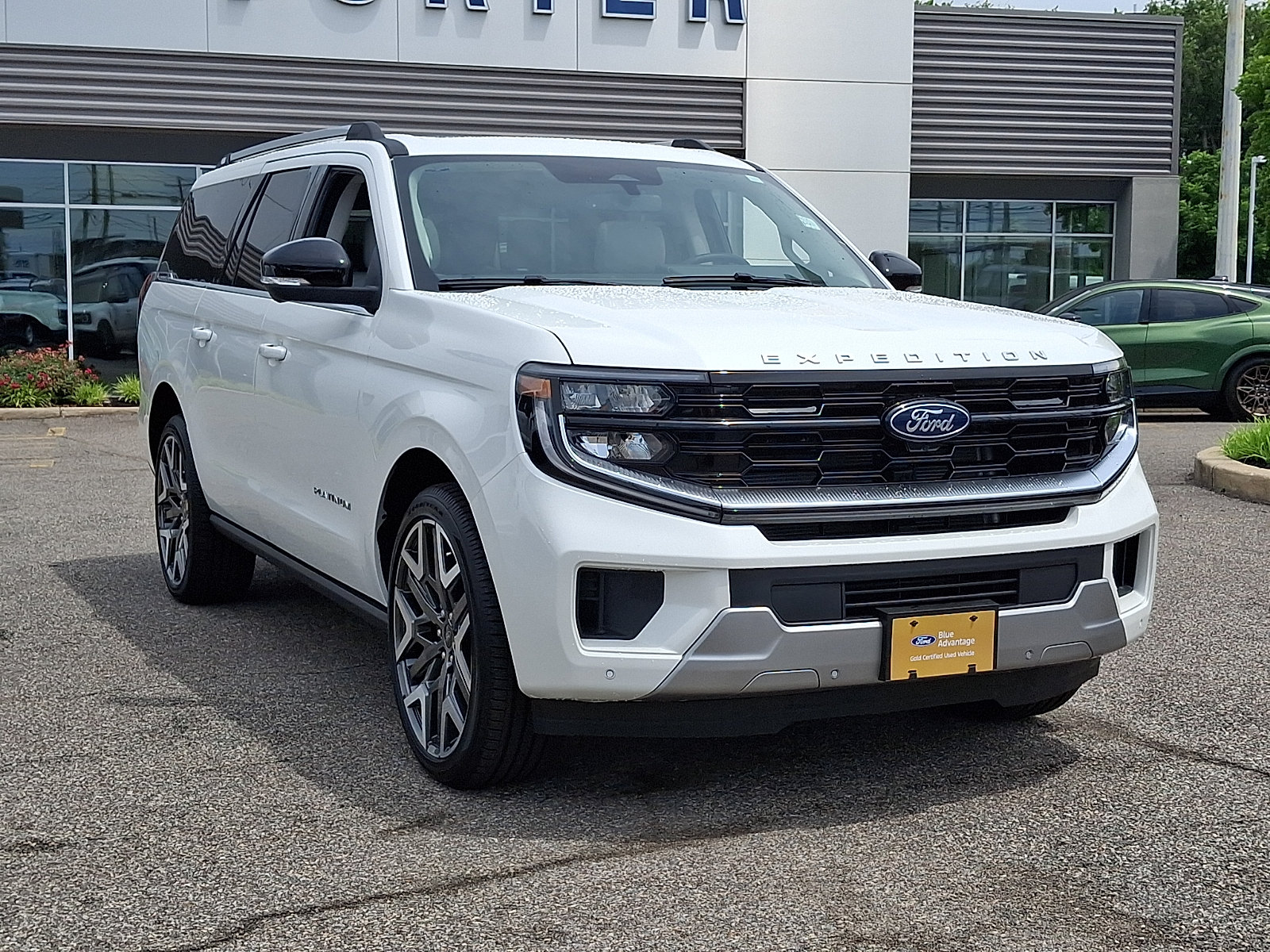 Certified 2026 Ford Expedition Max Platinum w/ Platinum Ultimate Package AWD/4WD image 2