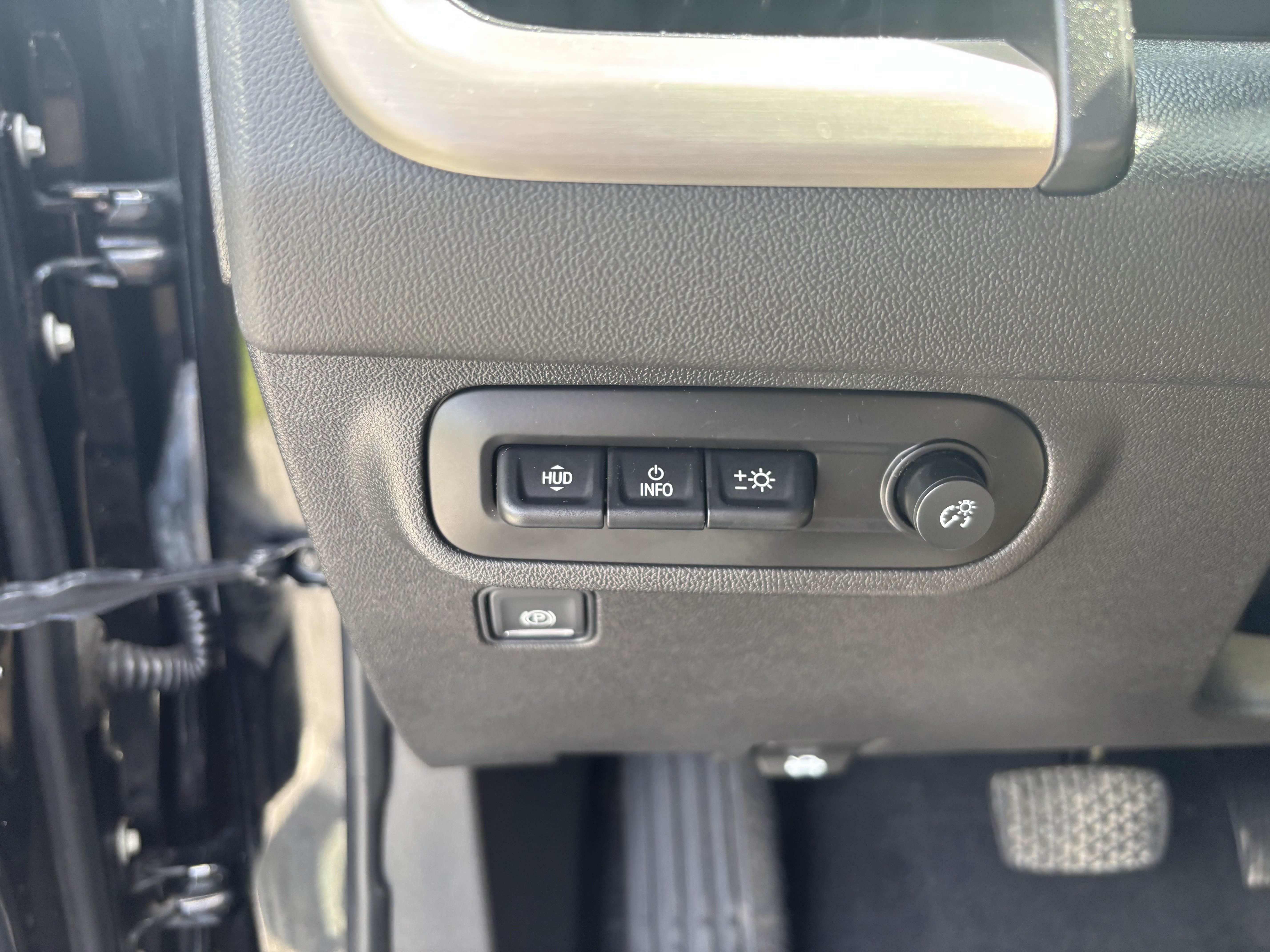 Used 2022 GMC Terrain Denali w/ LPO, 'HIT The Road' Package AWD/4WD image 23