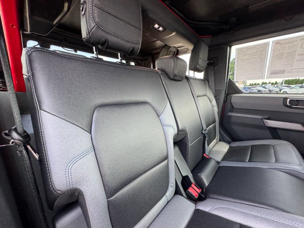 Certified 2023 Ford Bronco Black Diamond AWD/4WD image 18