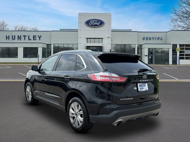 Certified 2022 Ford Edge Titanium AWD/4WD image 6