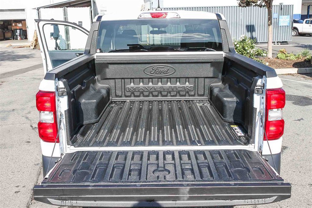 Certified 2024 Ford Maverick XL image 30