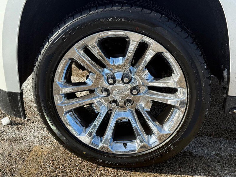 Used 2019 GMC Yukon SLT w/ Premium Edition image 9