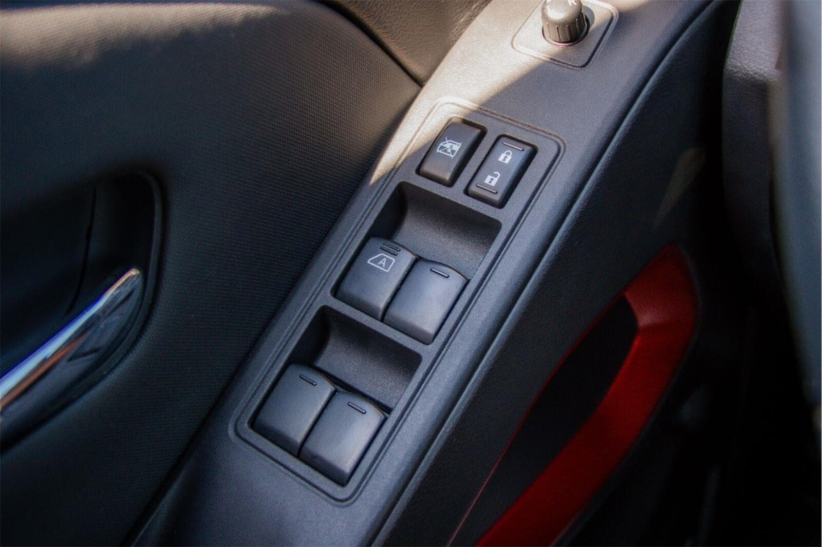 Used 2024 Nissan Frontier PRO-4X w/ Pro Convenience Package AWD/4WD image 12