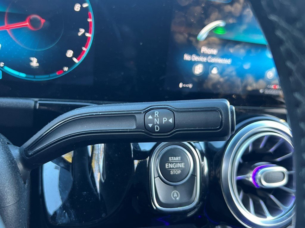 Used 2021 Mercedes-Benz GLA 250 4MATIC w/ Premium Package image 29