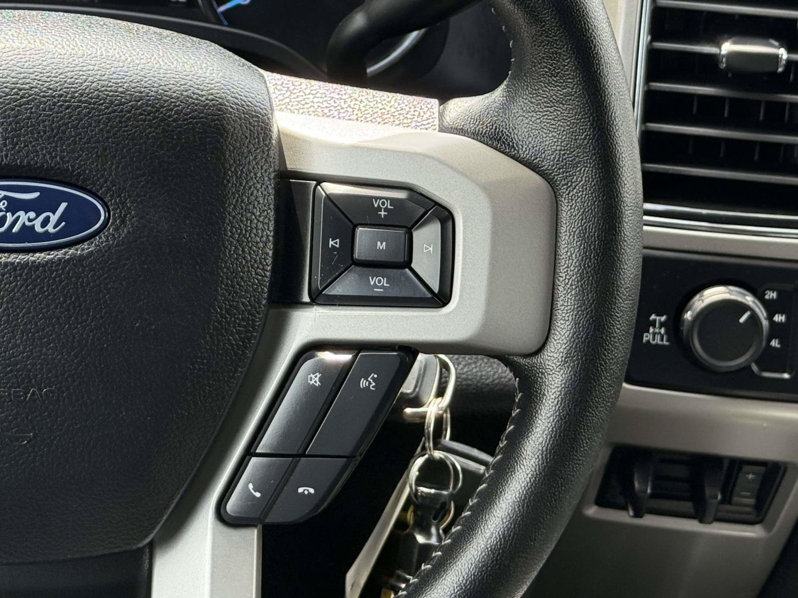 Certified 2019 Ford F250 Lariat w/ FX4 Off-Road Package AWD/4WD image 16