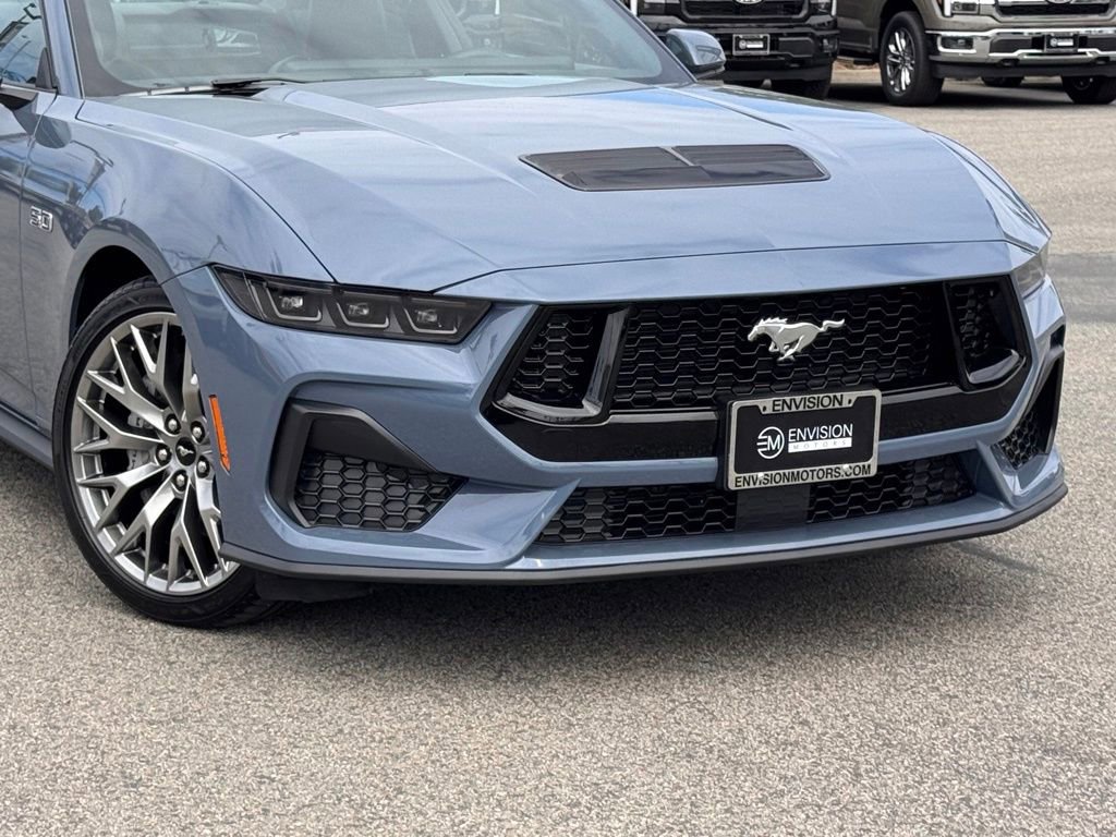 Certified 2025 Ford Mustang GT Premium RWD image 3