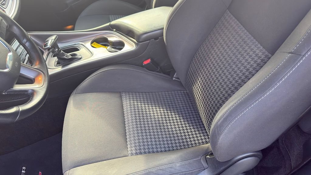 Used 2019 Dodge Challenger R/T RWD image 11