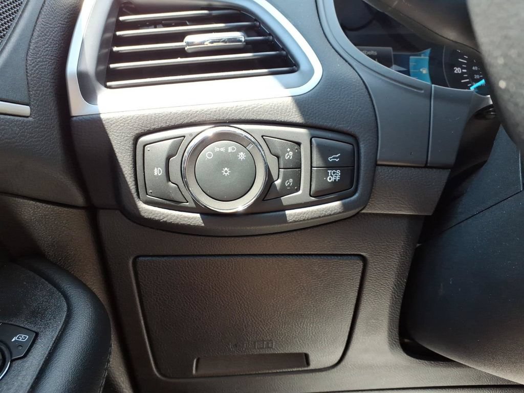 Certified 2024 Ford Edge SEL w/ Convenience Package AWD/4WD image 14
