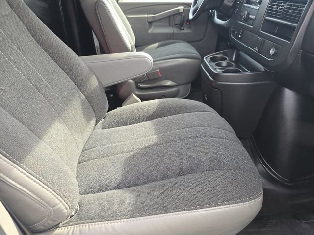 Used 2024 Chevrolet Express 2500 w/ Driver Convenience Package image 18