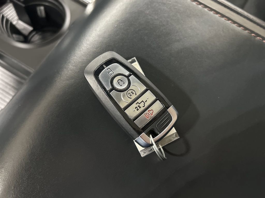 Certified 2022 Ford F350 Platinum image 30