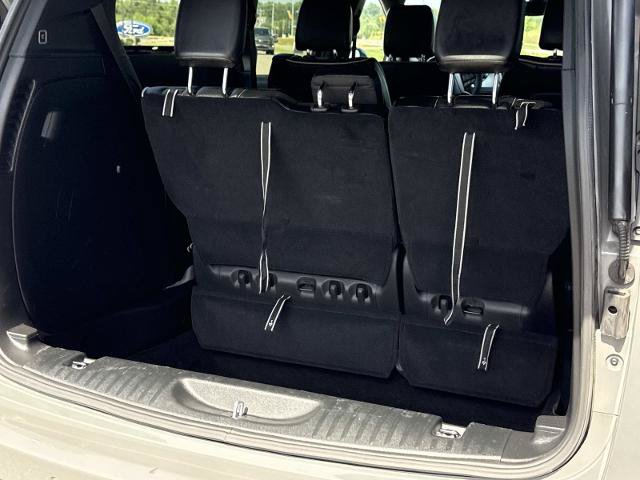 Used 2025 Chrysler Pacifica Limited FWD image 12