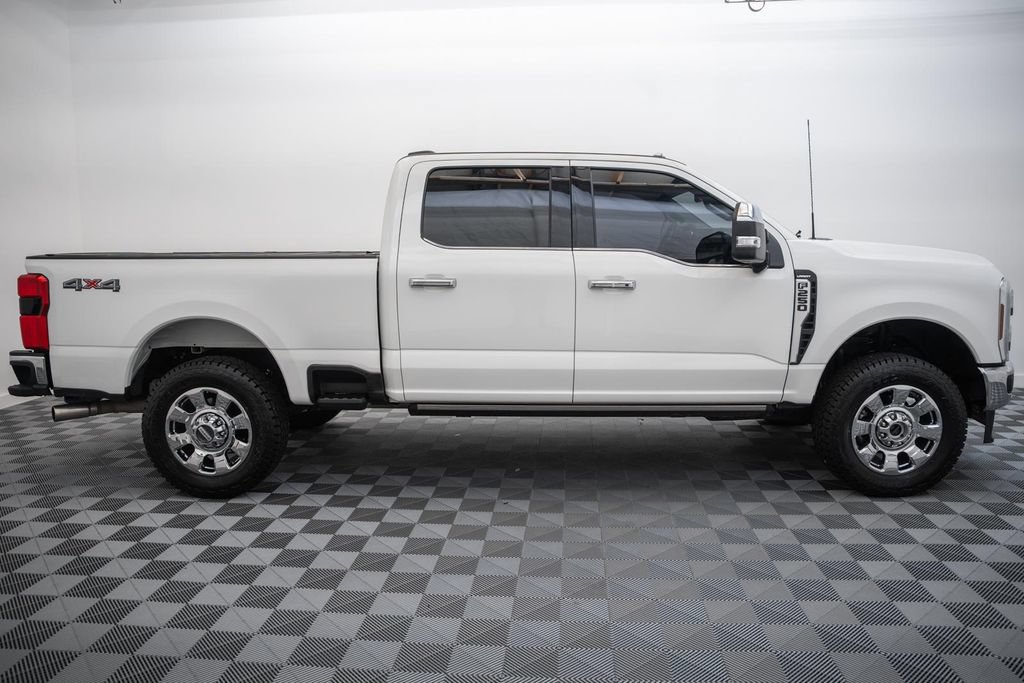 Certified 2024 Ford F250 Lariat w/ Lariat Ultimate Package AWD/4WD image 4