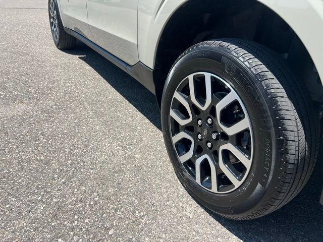 Certified 2024 Ford Maverick Lariat w/ 4K Tow Package AWD/4WD image 26