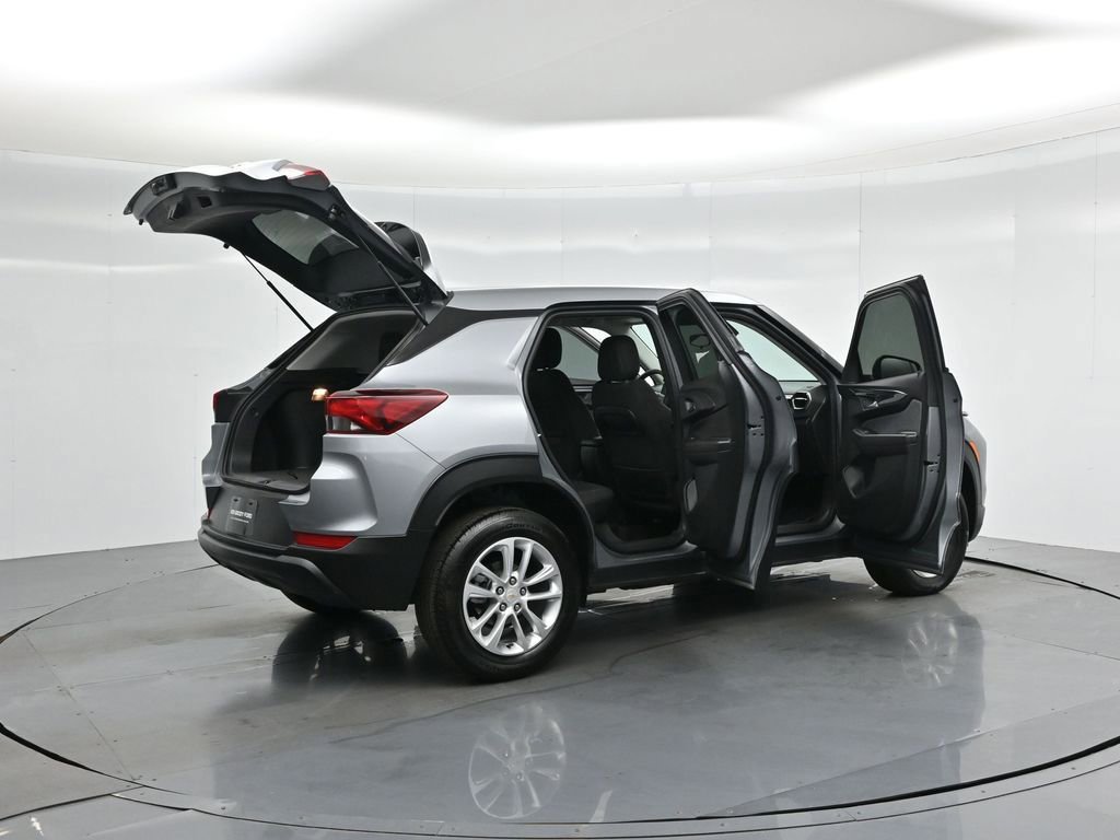 Used 2024 Chevrolet TrailBlazer LS image 35
