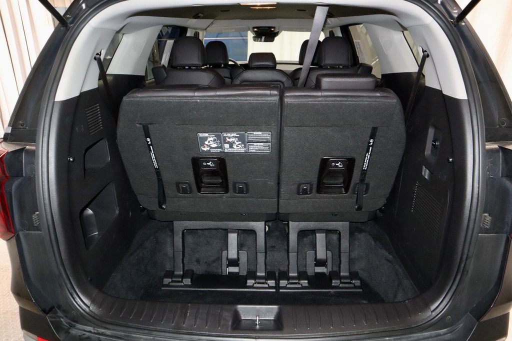 Used 2025 Kia Carnival image 15