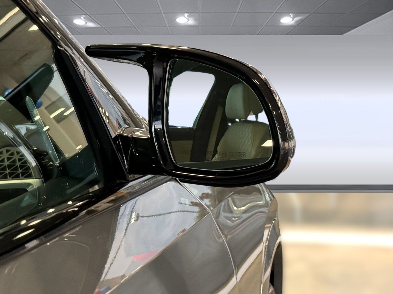 Used 2024 BMW X6 M60i AWD/4WD image 36