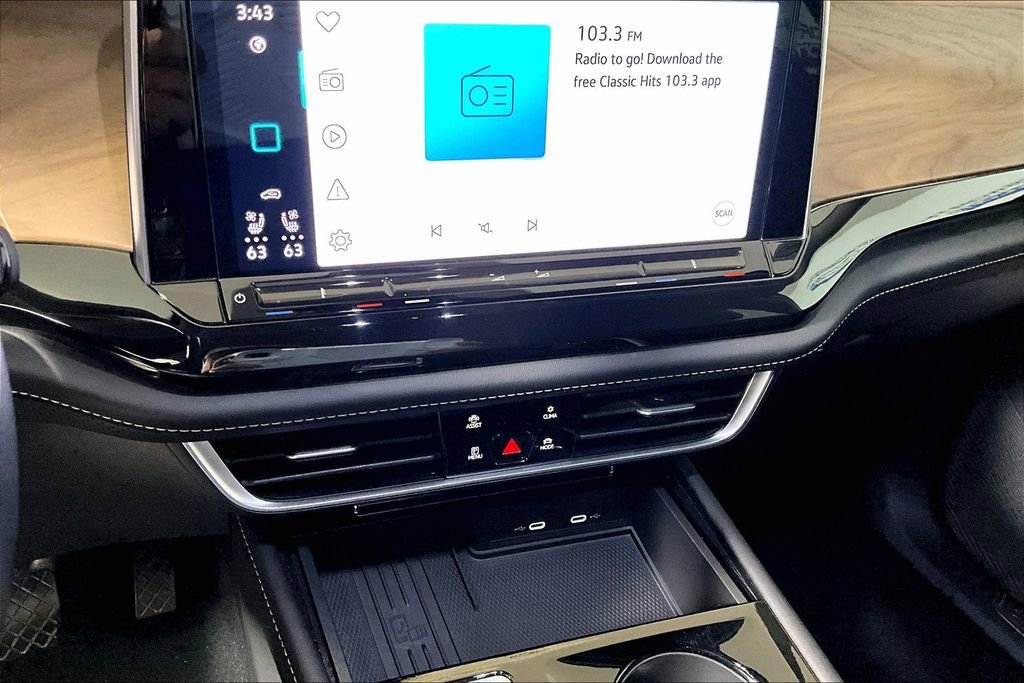 Used 2025 Volkswagen Atlas SE FWD image 25