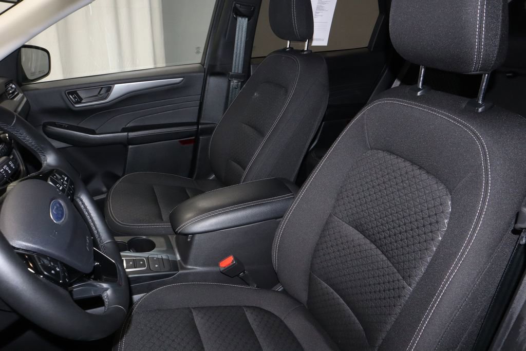 Certified 2024 Ford Escape Active w/ Cold Weather Package image 26